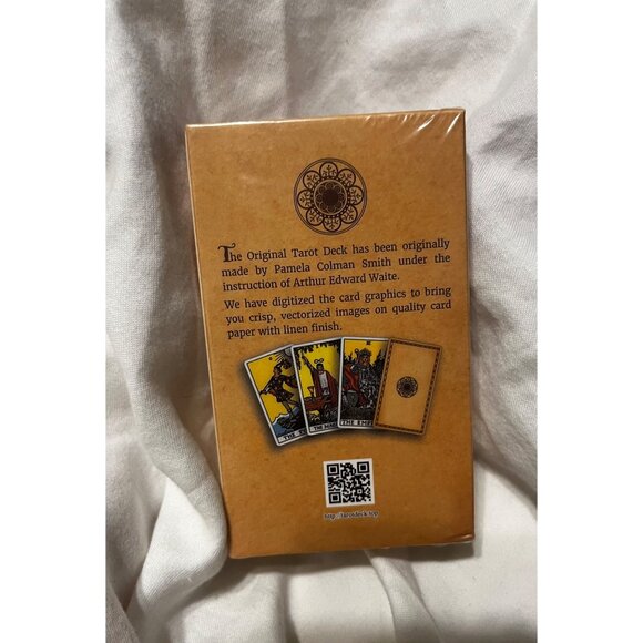 The Original Tarot Deck  78 Classic Cards Linen Finish Free Gift Mushrooms - Picture 4 of 4